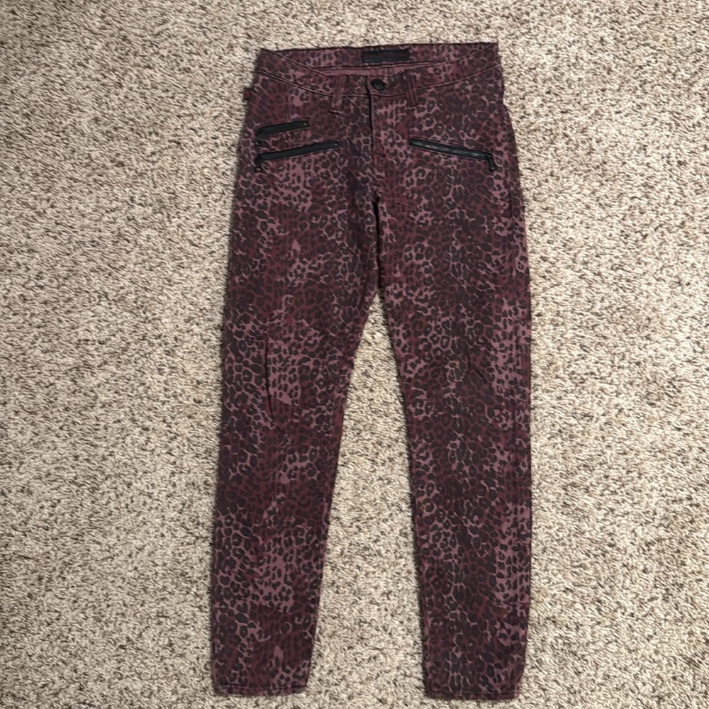 Rock & Republic purple leopard jeans with zipper pockets waist measures 14.5” - Picture 2 of 6